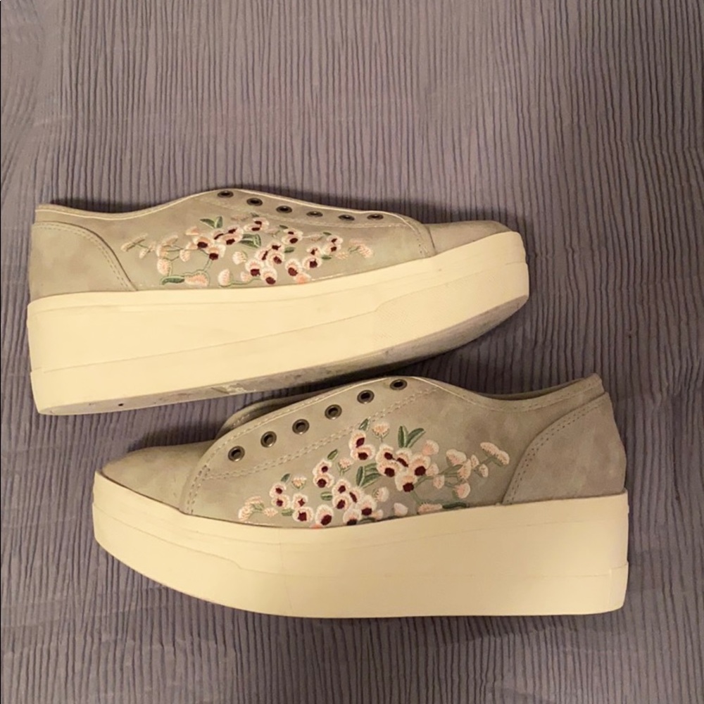 Floral platform shoes